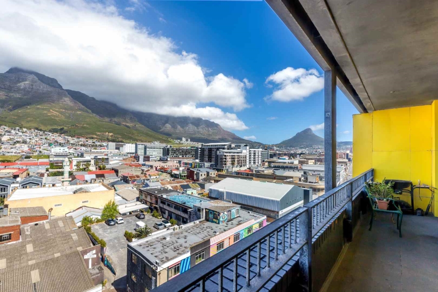 2 Bedroom Property for Sale in Woodstock Western Cape